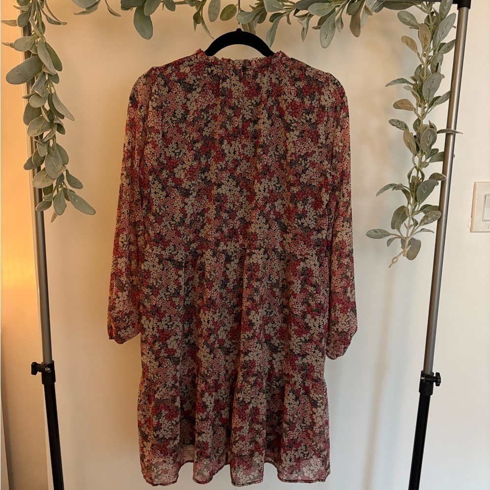Loft Dress - Picture 2 of 3